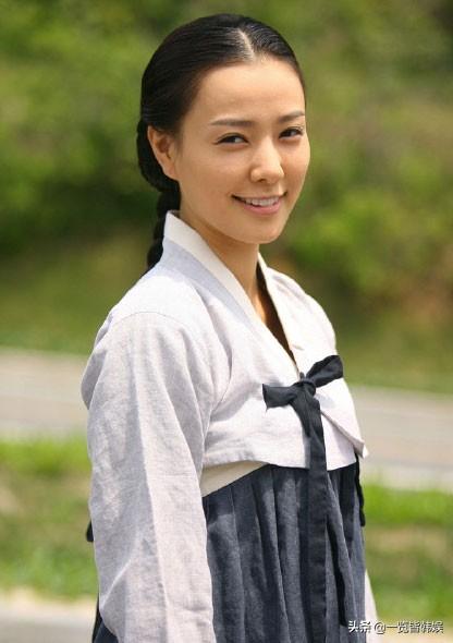 孙泰英个人资料（近照少女感爆棚，与权相佑结婚11年） 第7张