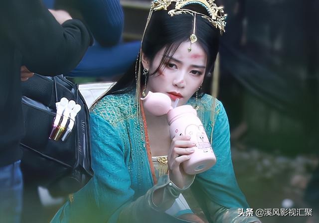 《长月烬明》2023年初上线，未播先火高颜值，罗云熙古装太帅了 第7张