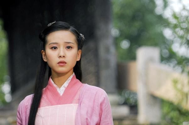 刘诗诗：昔日姐妹反目成仇，对刘亦菲避而不谈，嫁入豪门不被待见 第27张