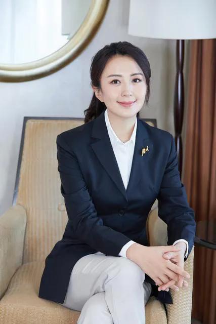宋林静和杨童舒，她俩双胞胎？到底是不是一个人？ 第5张